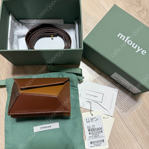 코스모폴리탄줄라이 쏘쏠트 미로이 나오미 마이크로백