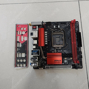 Asrock z270i fatality itx 메인보드 판매합니다.
