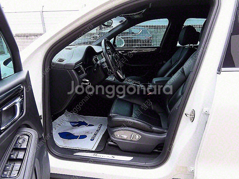 포르쉐 중고 포르쉐 마칸 중고 2015년식 디젤 3.0...--6