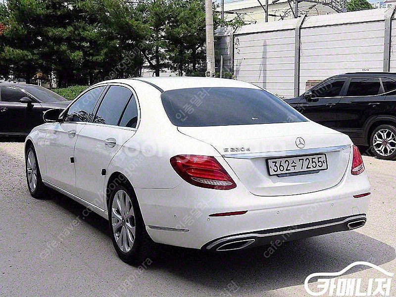 [벤츠]E-클래스 W213 E220d 익스클루시브 ★중...--3