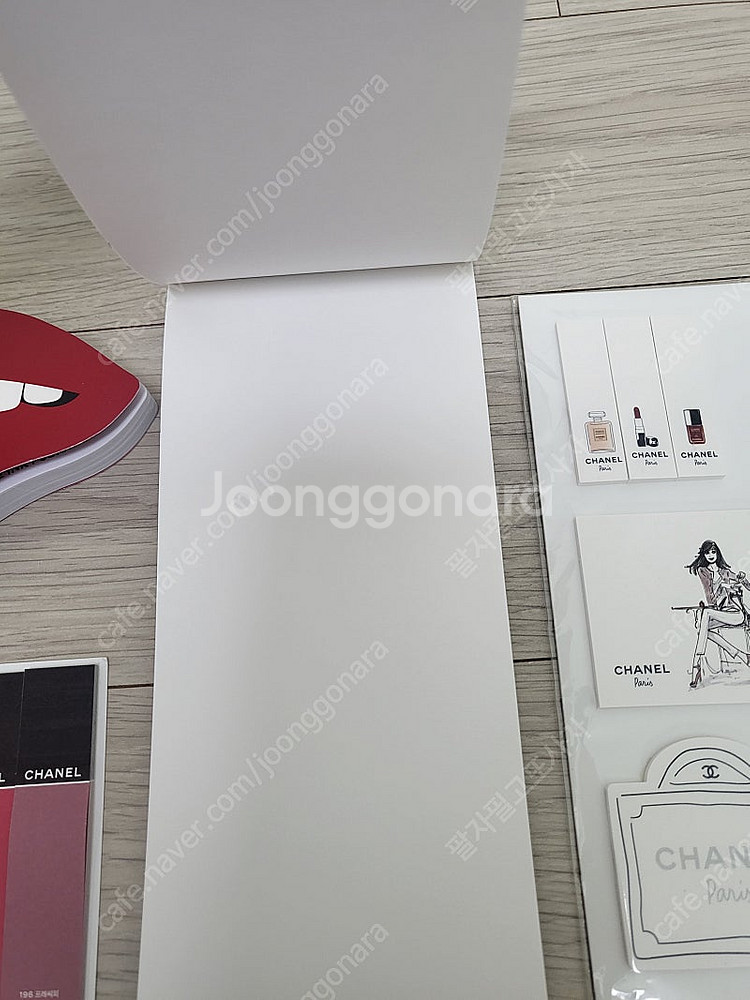 정품) 새상품 샤넬 포스트잇 메모지 (코스메틱)--2