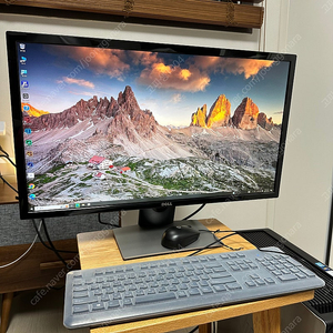 전문가용 워크스테이션 HP Z620 + 4K Dell 모니터 + 무선 Wi-Fi 세트