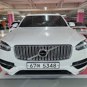 볼보 XC90 중고 볼보 중고차 볼보 중고 흰색 2018년식 2.0 D5 AWD 인스크립션 수원중고차