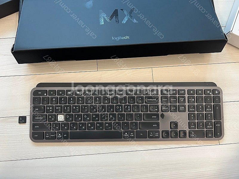 로지텍 MX keys 부품용 판매합니다. (키캡 1개 ...--0