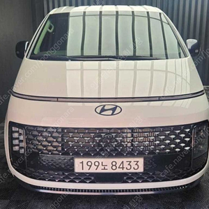 중고 스타리아 중고차 흰색 2025년식 9,984km HEV 1.6 라운지 7인승 인스퍼레이션 꼼꼼한 차량점검