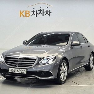 벤츠 E클래스 중고차 벤츠 중고차 수입중고차 회색 2017년식 E220d 익스클루시브 자동차 살 때 궁금한~