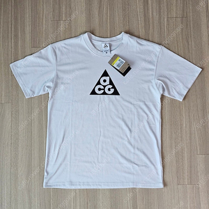 US S 새제품) 나이키 ACG 드라이핏 티셔츠 화이트 체감 M 100