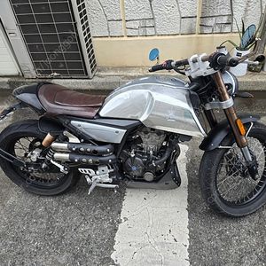 몬디알 힙스터125 17년식 부산 은갈치 에디션 팝니다