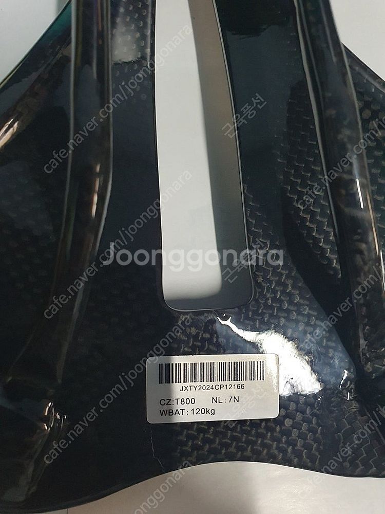 쿠션있는 카본안장 판매합니다 미사용 새제품입니다--6