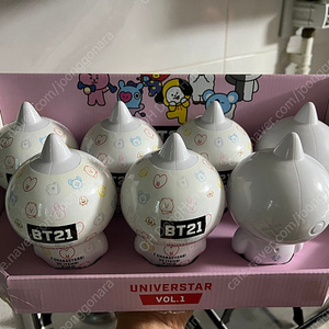 Bt21 VOL.1 미개봉 / 일부개봉 2box