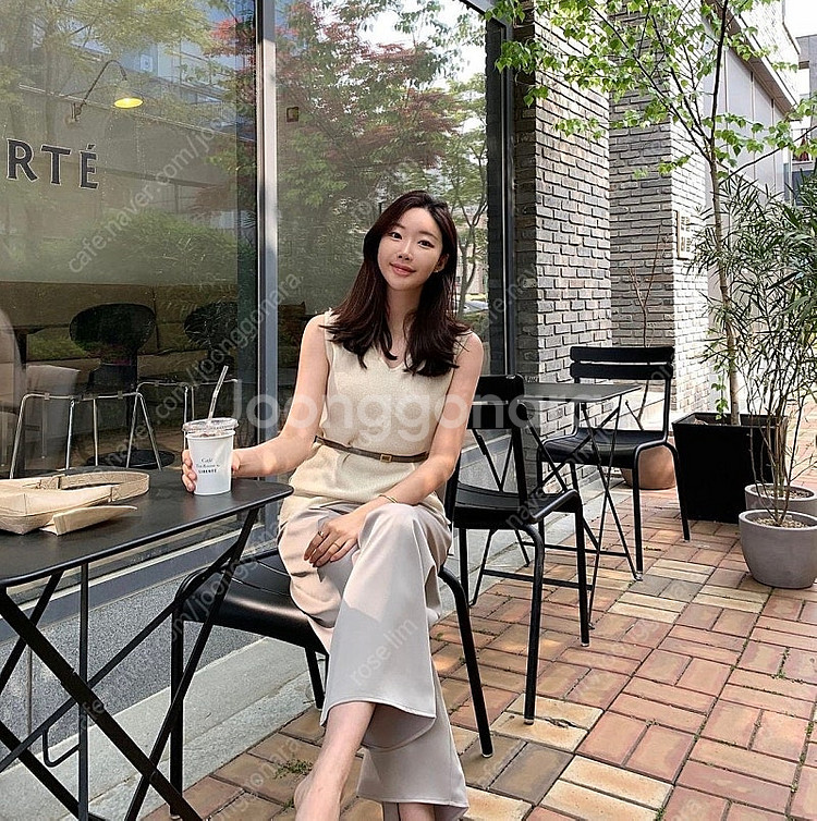 새상품/ 르뮈 브이 니트 슬리브리스 오르 유메르 시에 ...--1