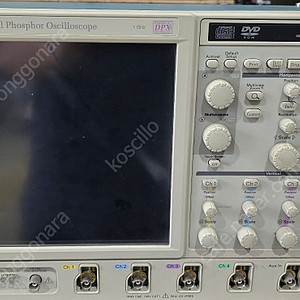 Tektronix DPO7104 Digital Phosphor Oscilloscope