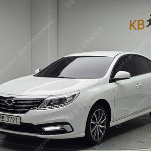 SM5 중고 SM5노바 중고 흰색 2018년식 2.0 클래식 중고차카페