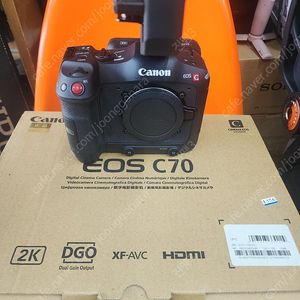 씨네마카메라 EOS C70 싸게팔아요^^