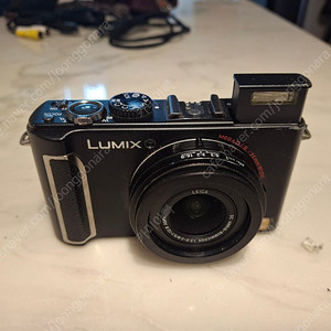 LUMIX LX-3