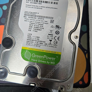 WD 2테라 3.5인치 HDD 판매합니다.