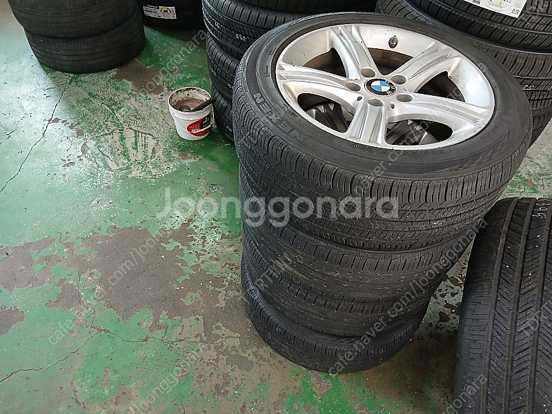 bmw f30 320d 순정17인치휠 타이어 팝니다--1