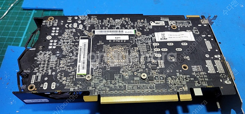 그래픽카드 라데온 사파이어 R9 SP-270X--1