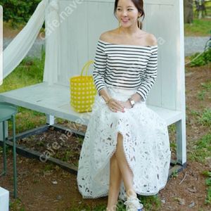 비아드젠 오프숄더 스트라이프티(아이보리)