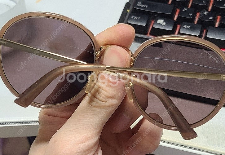 페라가모 명품 선글라스 SF159SK 251 30만원 주고 산 제품 반값에 판매합니다.--0