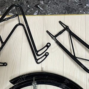 몰튼 TSR 프론트랙, 데이백 캐리어 판매