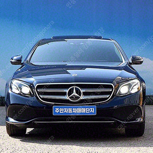 벤츠 E클래스 중고차 벤츠 중고차 수입중고차 파란색 2019년식 E300 4MATIC 아방가르드 개인사업자 차량구매