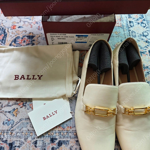 Bally 발리 Darcie 플랫 로퍼 Bone 39 새상품 us8.5