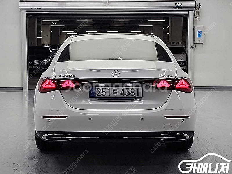 [벤츠]E-클래스 W214 E220d 4MATIC 익스...--3