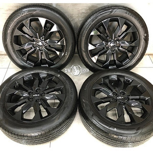 카니발KA4 19인치 블랙 휠 타이어 235/55R19