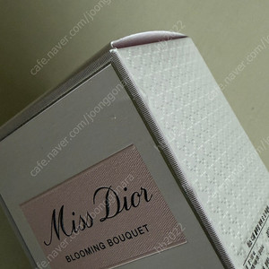 택포 - DIOR 미스디올 블루밍 부케 100ml 포장 뜯은 미사용 제품 (박스 모서리 미세 찍힘 있음)