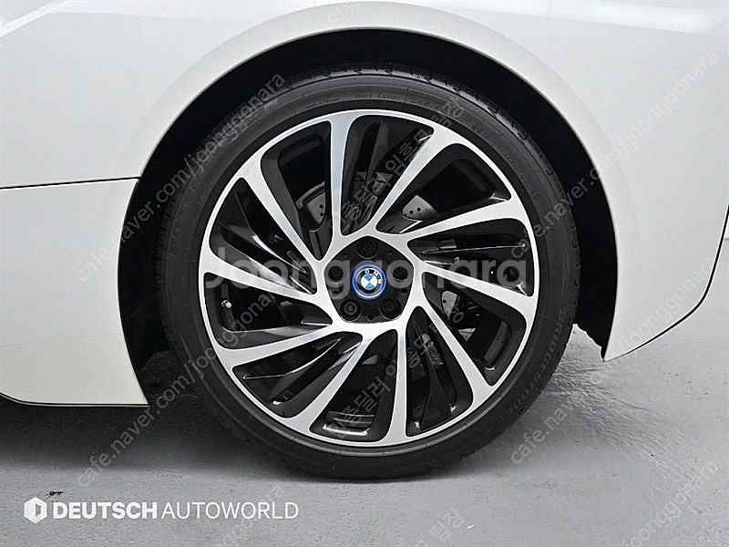 BMW i8 중고 bmw i8 중고차 흰색 2016년식...--6