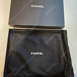 샤넬 클래식 캐비어 미듐 은장