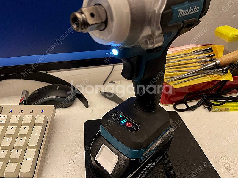 마끼다 dtw600 해외구매품 6ah 18v 리튬 배터...--3