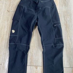 피엘라벤 아비스코 트레킹 타이즈 3/4 Fjallraven Abisko Trekking Tight 3/4 등산 레깅스 타이즈 (여성용)