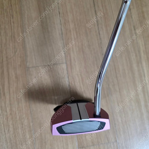 테일러메이드 여성퍼터 GTX23 32인치 핑크