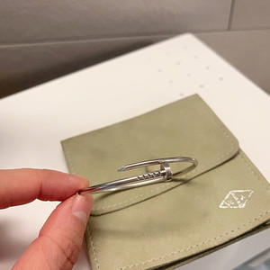 까르띠에 앵끌루 팔찌