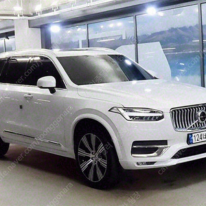 16,635 km 볼보 XC90 중고 볼보 중고차 2.0 B6 AWD 얼티메이트 브라이트 중고차구매 중고리스할부 흰색