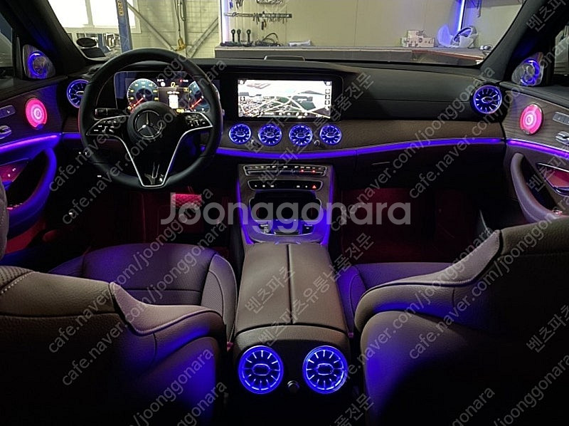 벤츠 송풍구 엠비언트 45만원. w213 e클래스 e2...--0