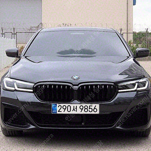 BMW 5시리즈 중고 BMW 중고 5시리즈 중고차 할부 검정색 2021년식 57,977km 530i xDrive M 스포츠 수원중고차