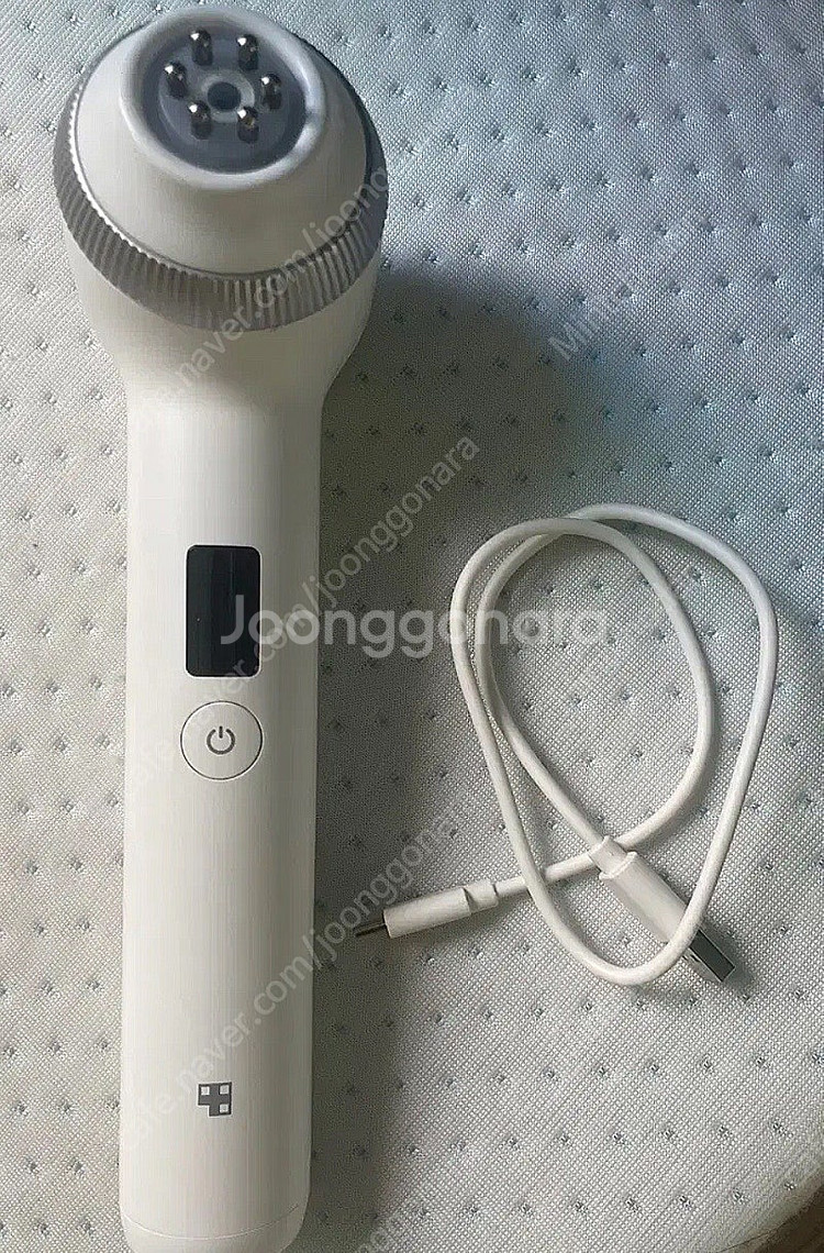 메디큐브 에이지알 울트라튠 기기 판매합니다--0