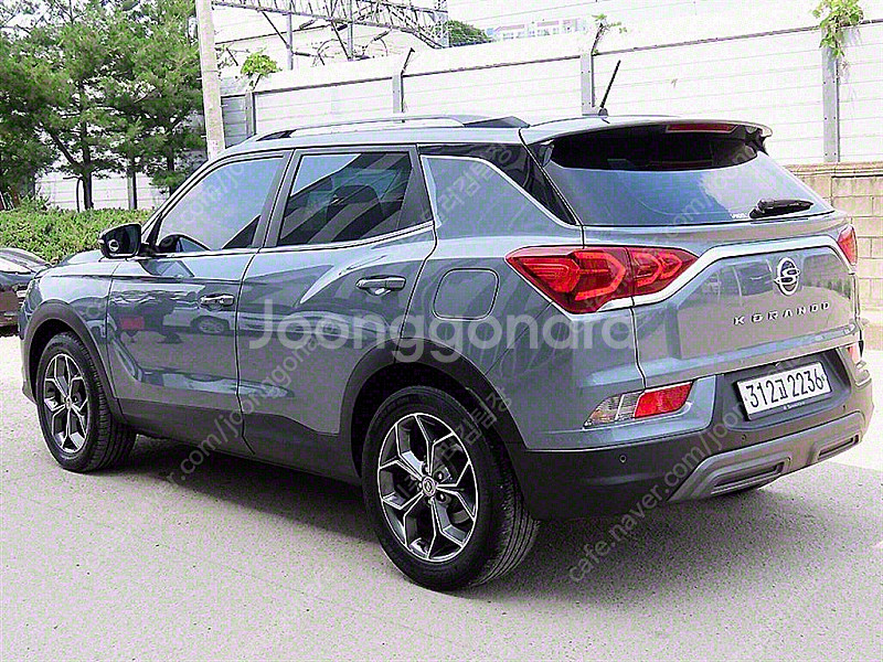 KG모빌리티(쌍용) 뷰티풀코란도 2WD 디젤 16 C7...--2