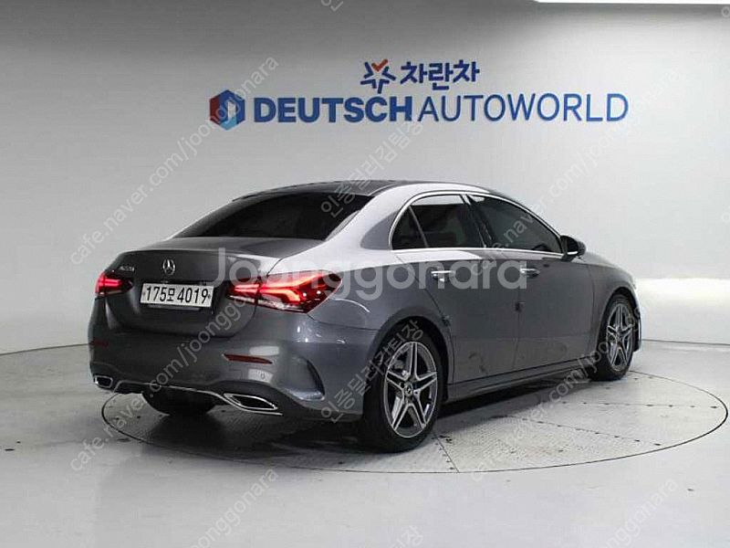 벤츠 A클래스 W177 A220 해치백 선착순 판매합니...--3
