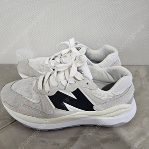 뉴발란스 5740 운동화 270