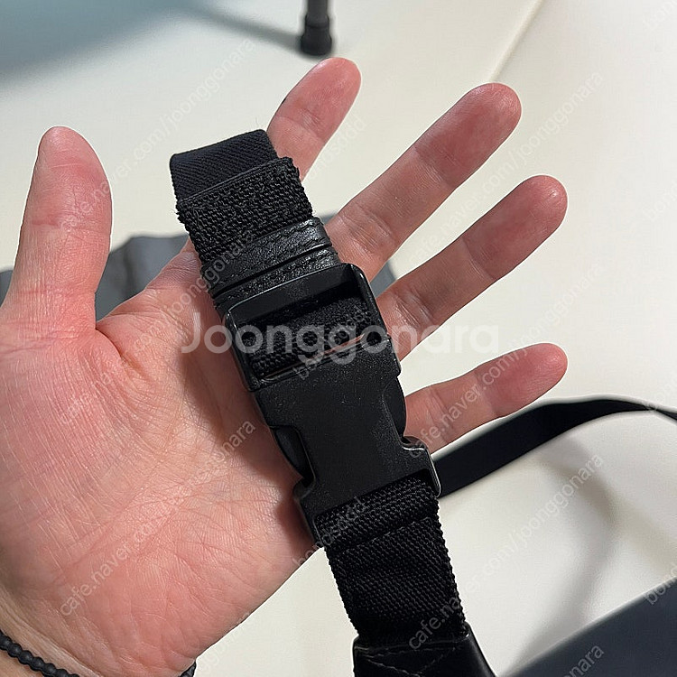 발렌시아가 슬링백 벨트백 힙색 552375 DLQ4N ...--8