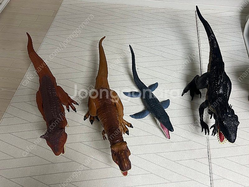 마텔 자이언트 공룡(카르노타우루스, 티라노사우루스, 모...--2