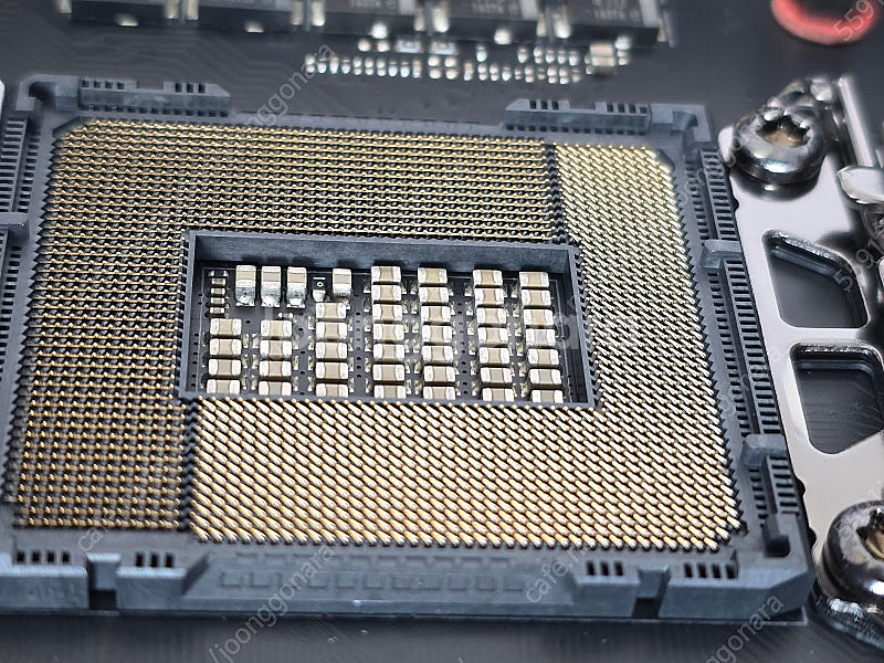 (중고) ASUS MAXIMUS APEX Z690 판매...--7