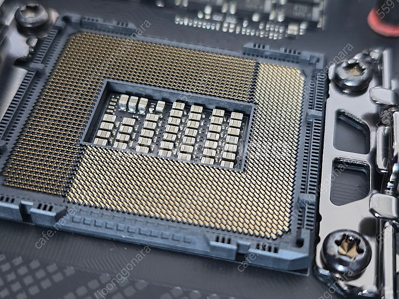 (중고) ASUS MAXIMUS APEX Z690 판매...--8