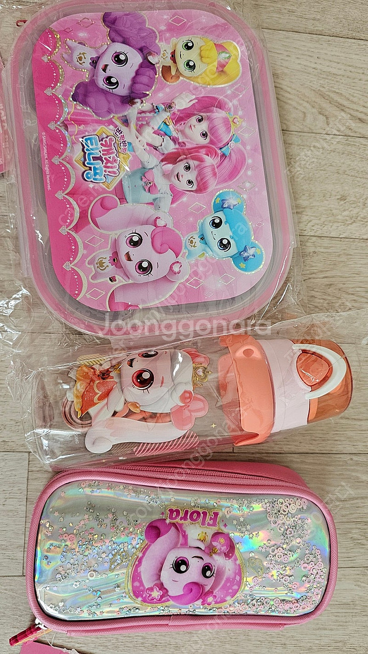 모두새거*여아식기일괄판매2만5천원(티니핑4개포함)--0