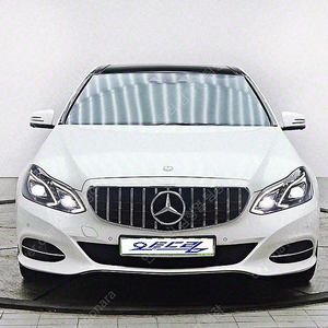 벤츠 E클래스 중고차 벤츠 중고차 수입중고차 흰색 2016년식 E250 블루텍 4MATIC 아방가르드 중고차거래카페