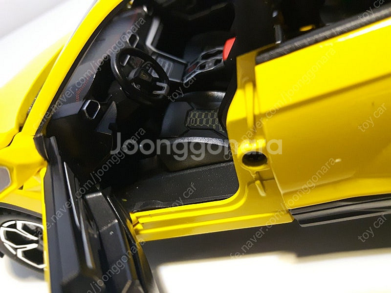 1:24사이즈 다이캐스트 람보르기니 우루스 URUS 옐...--6